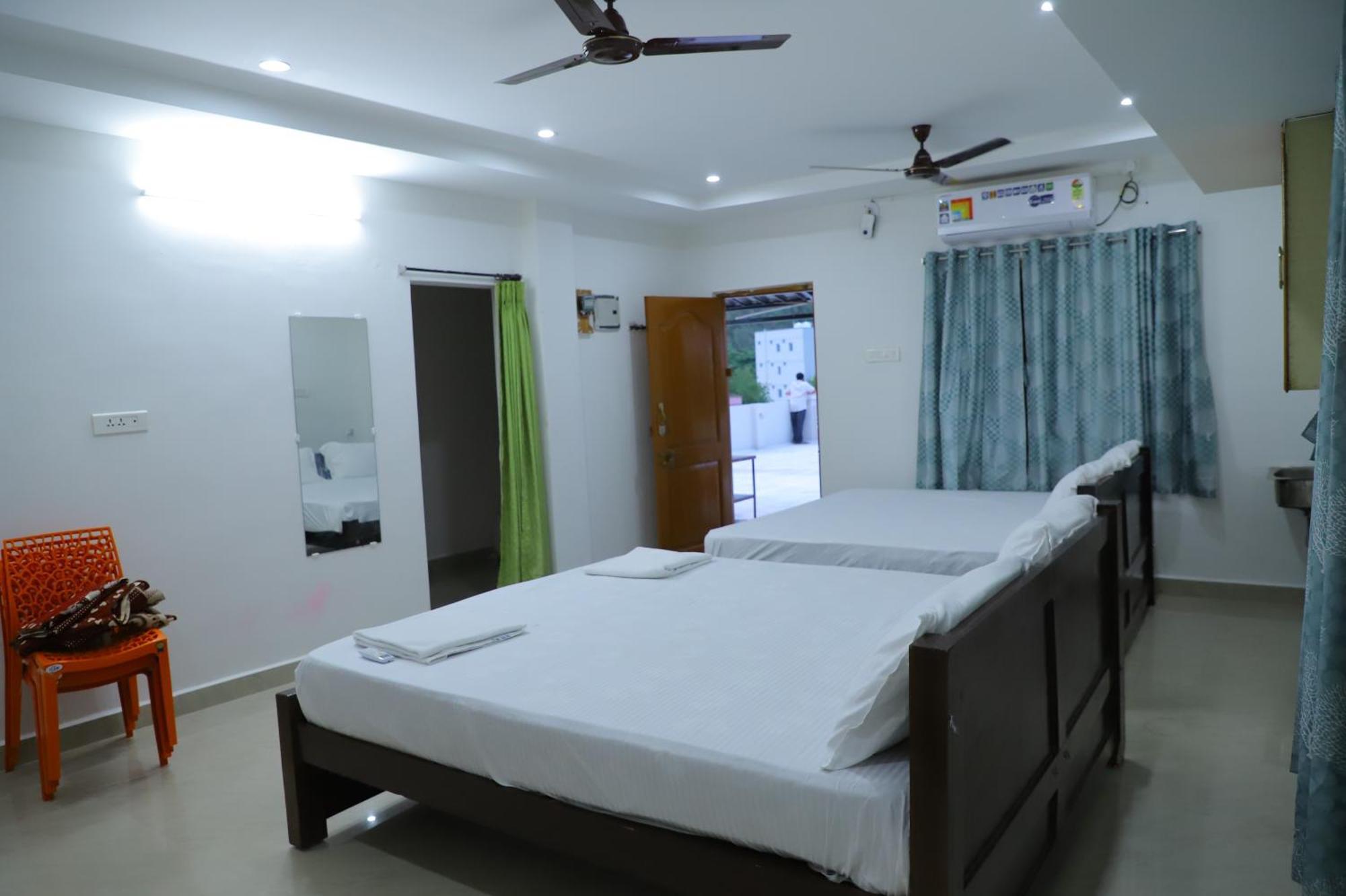 Nanda Mohan Homestay- Luxuries Ac Apartment Close To Alipiri Foothills-Kapila Teertham And Iskcon Temple Tirupati Exterior foto