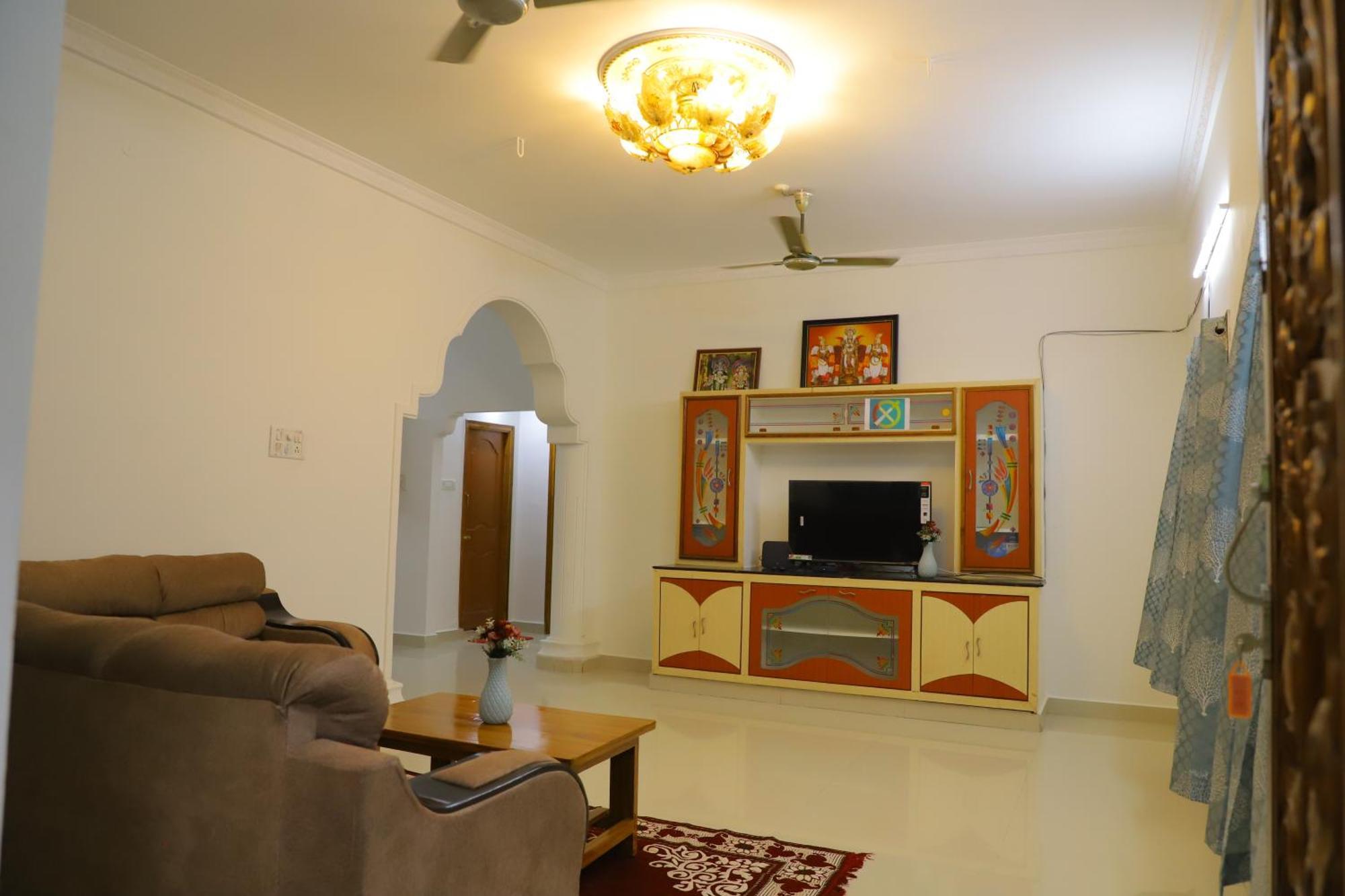 Nanda Mohan Homestay- Luxuries Ac Apartment Close To Alipiri Foothills-Kapila Teertham And Iskcon Temple Tirupati Exterior foto
