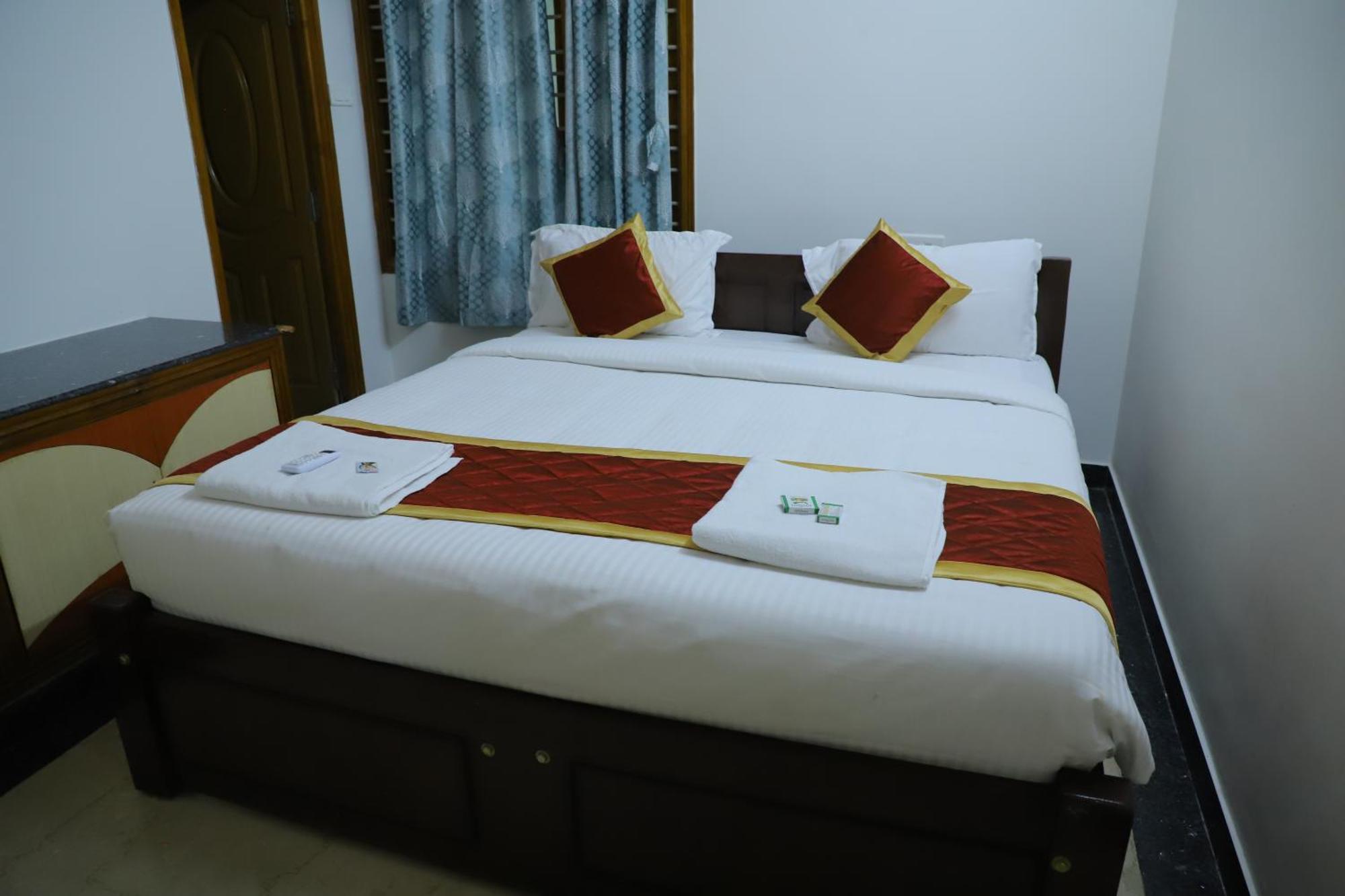 Nanda Mohan Homestay- Luxuries Ac Apartment Close To Alipiri Foothills-Kapila Teertham And Iskcon Temple Tirupati Exterior foto
